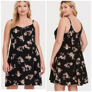 Torrid Black Floral Challis Trapeze Dress Size 0